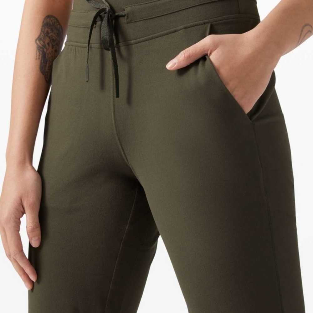 NWT lululemon ready to rulu joggers